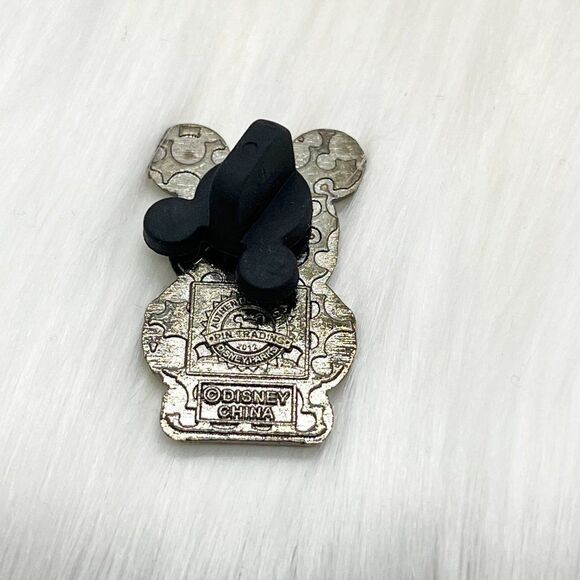 🔮 5/$25 Disney Vinylmation Jr Cinderella Pin - Picture 3 of 3